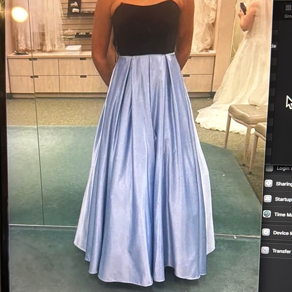 Elegant Black and Blue Prom Gown